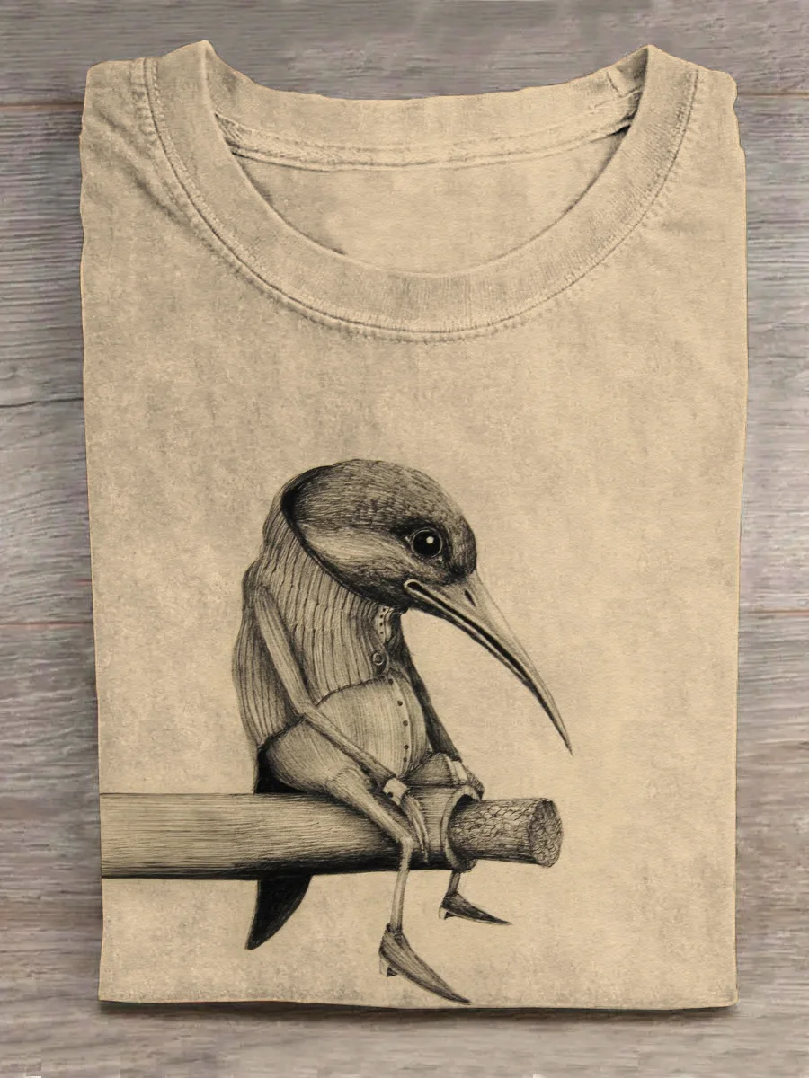 Eagerlys Noble Bird Sitting on The Railing T-shirt Eagerlys
