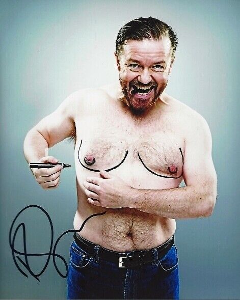 Ricky Gervais Signed - Autographed Comedian 8x10 inch Photo Poster painting - The Office