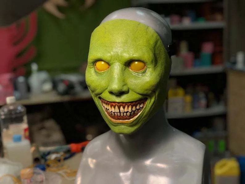 New Halloween Horror Creepy Smiling Mask