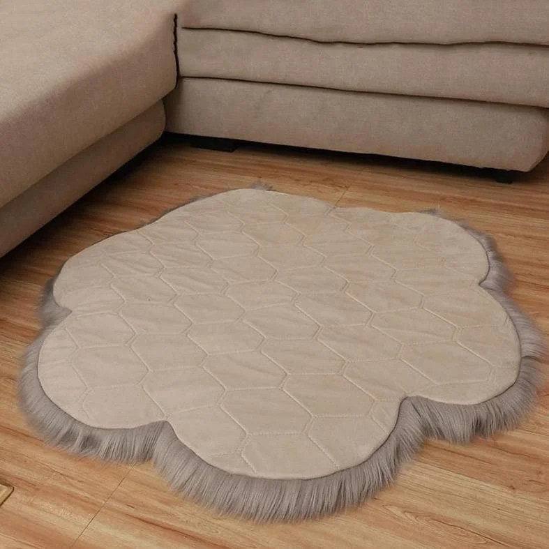 Cute Plush Imitation Wool Bear Paw Rug SP15967