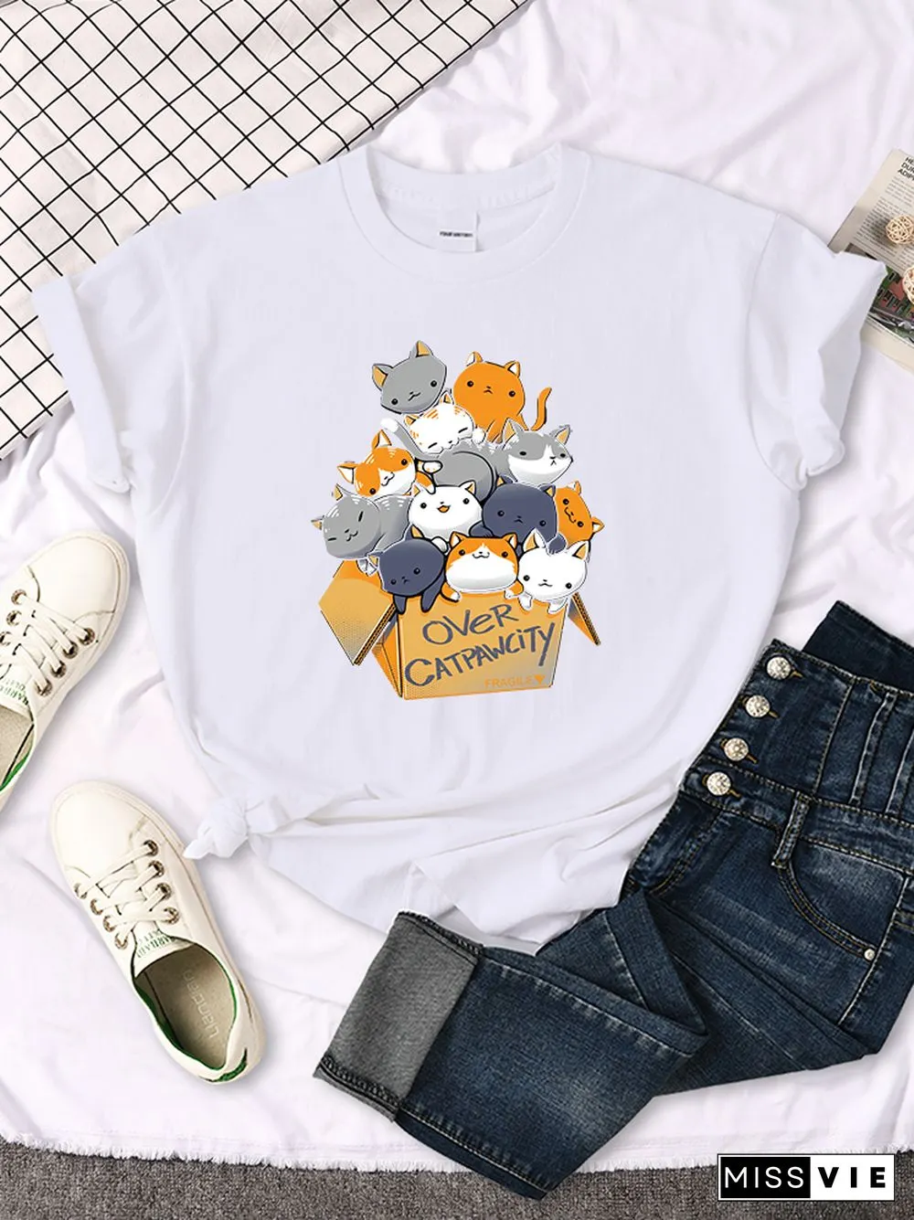 Womany Cats Gathered In The Printing Woman Tshirt Leisure Creativity T Shirt Summer Newtop Crewneck Breathable Woman T Shirts