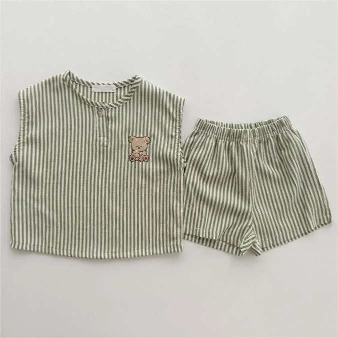 2pcs Baby Boy/Girl Striped & Embroidered Bear Pullover Sleeveless and Shorts Set