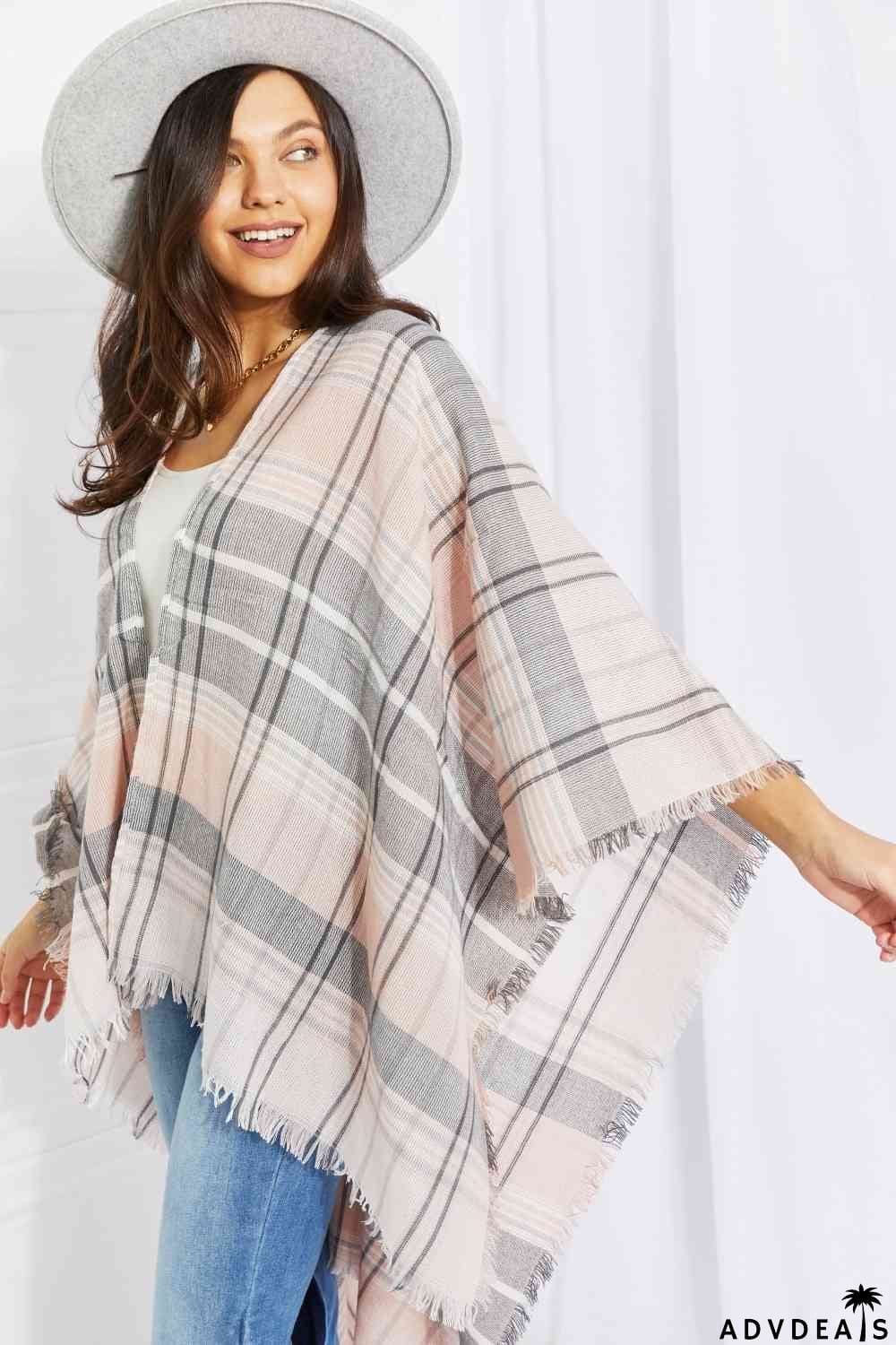 Leto Punch of Plaid Lightweight Poncho