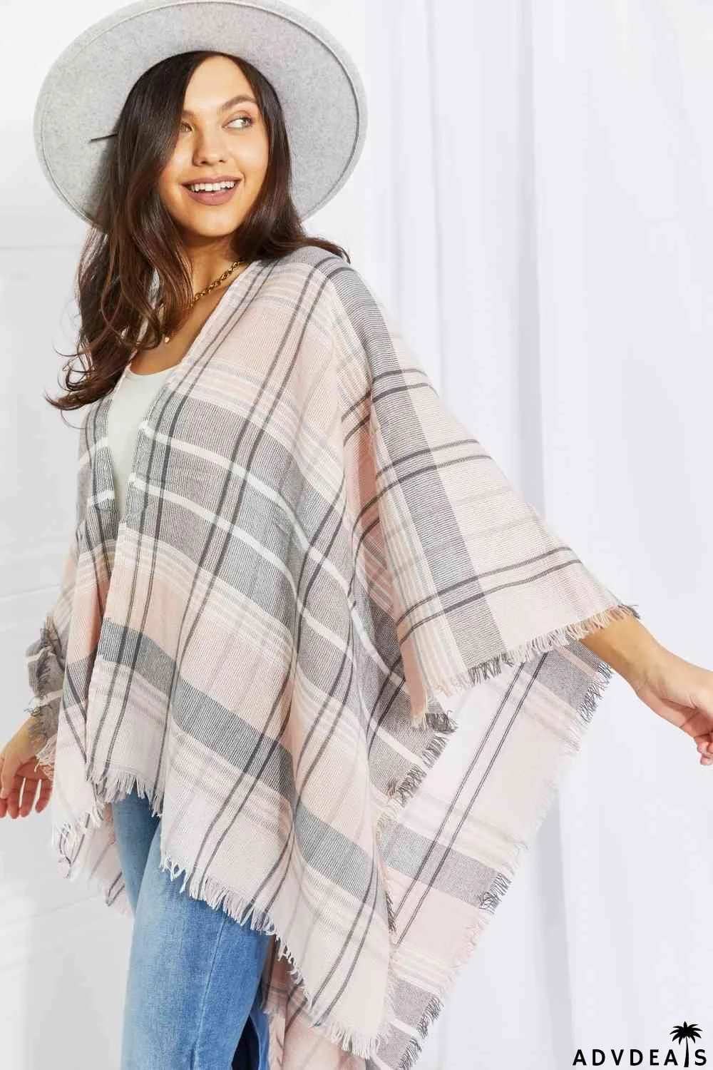 Leto Punch of Plaid Lightweight Poncho