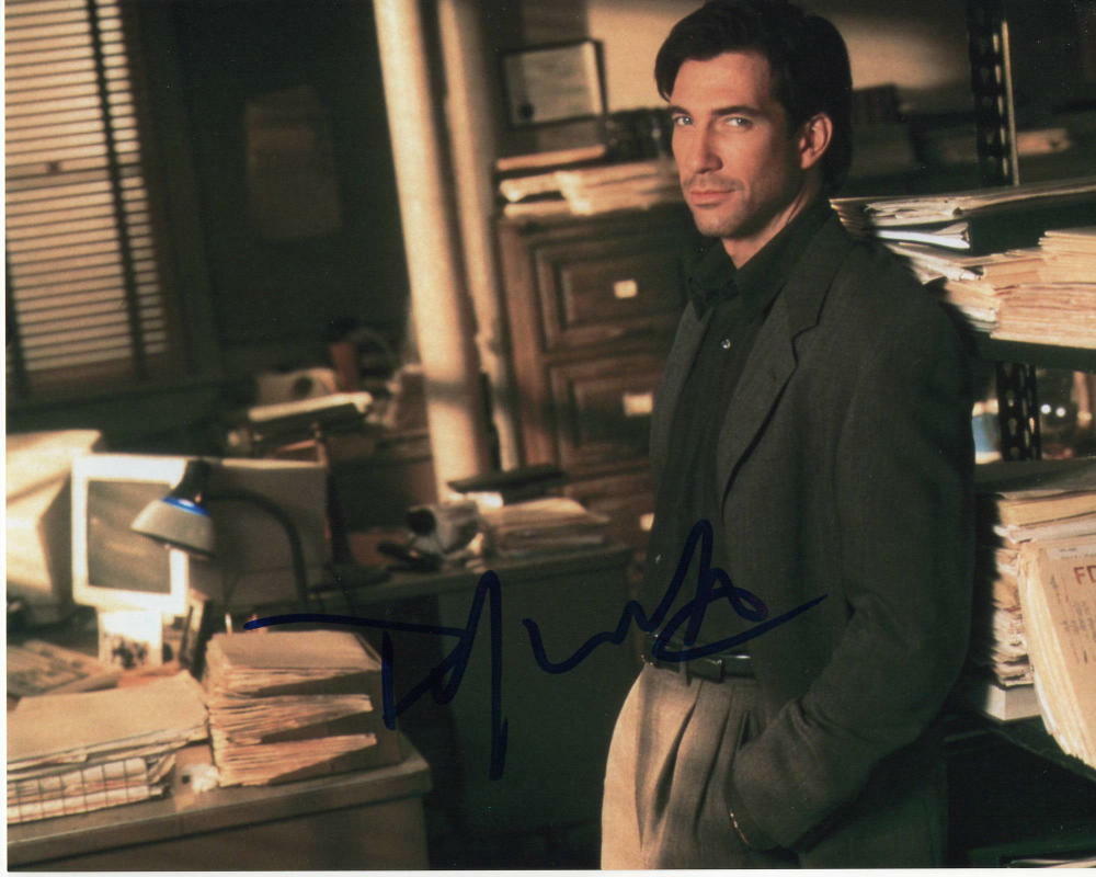 DYLAN MCDERMOTT SIGNED AUTOGRAPH 8X10 Photo Poster painting - THE POLITICIAN STUD, THE PRACTICE