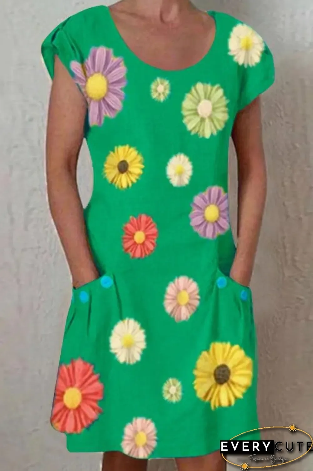 Daisy Print Paneled Short Sleeves Pockets Casual Midi Dress