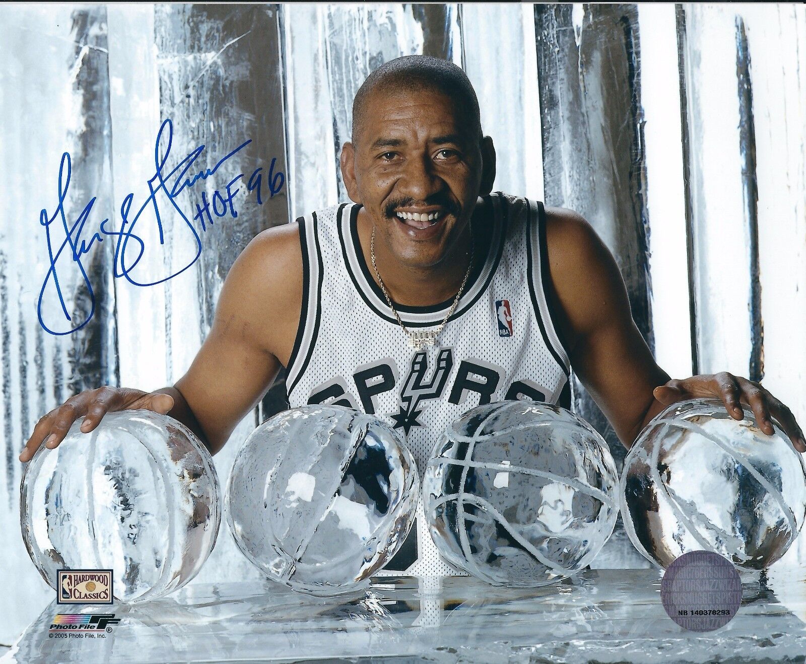 Signed 8x10 GEORGE GERVIN HOF 96 SAN ANTONIO SPURS Autographed Photo Poster painting w/ COA