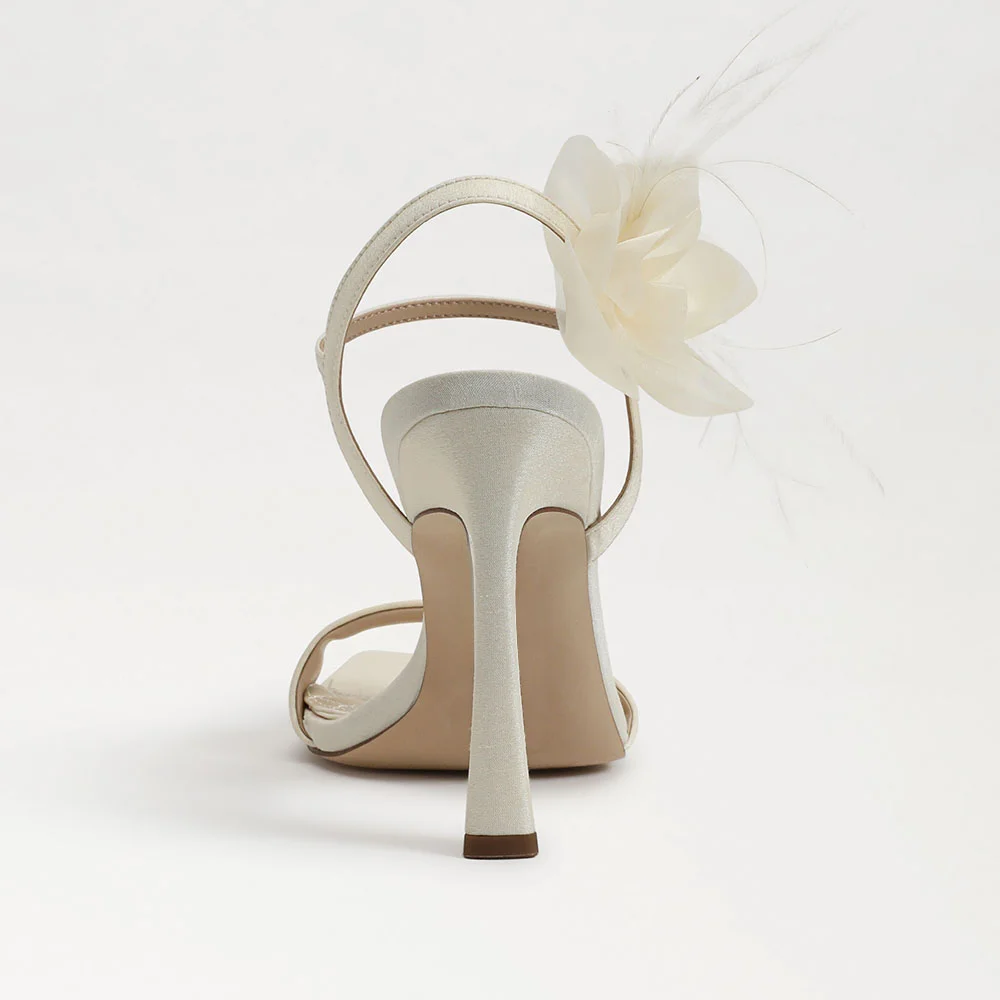 Satin Floral Decor Flared Heel Square Toe Women's Sandals in White