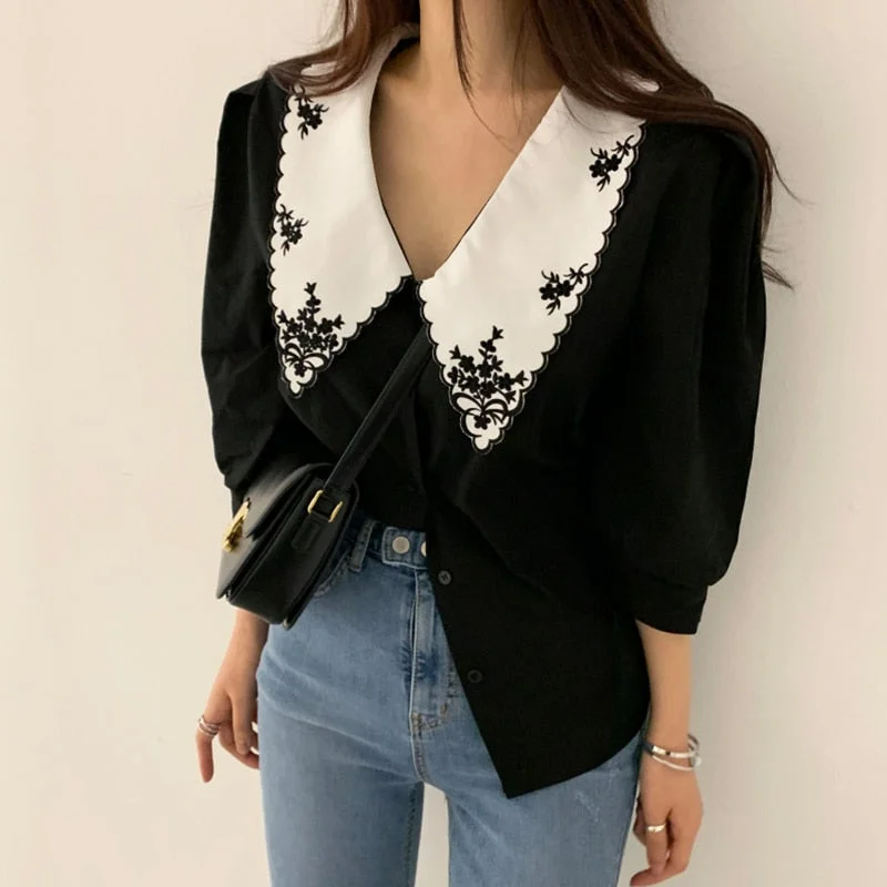 Elegant White Floral Embroidery Women Shirts Vintage Blusas Mujer De Moda 2022 Korean Chic Puff Sleeve Blouse Clothes Tops 14223
