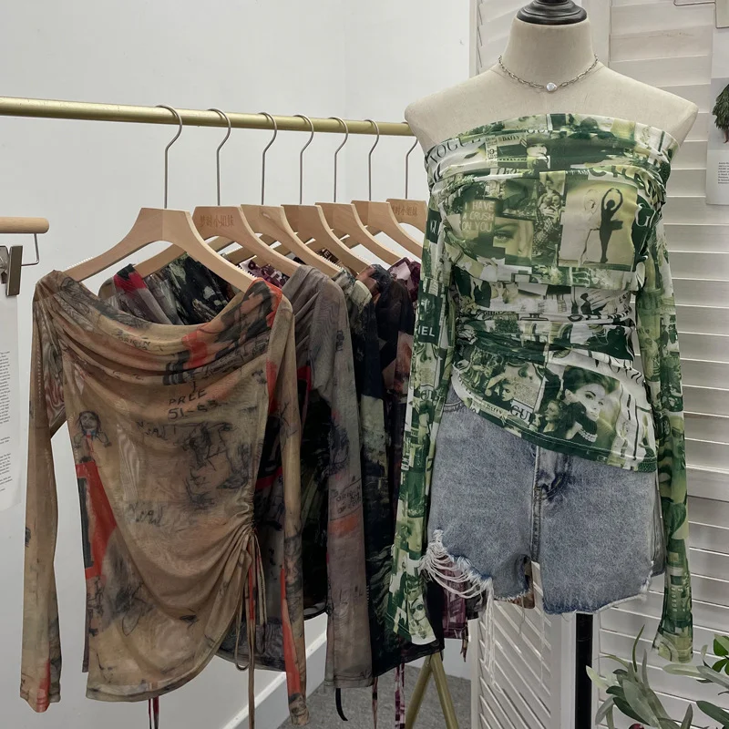 Uveng Vintage Graffiti-Printed Shoulder-Threin Mesh Long-Sleeved Blouse Side Drawstring Tethered With Slime T-Shirt 8959