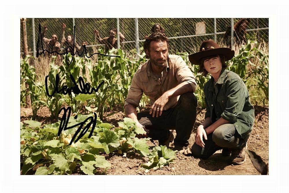 ANDREW LINCOLN & CHANDLER RIGGS - THE WALKING DEAD AUTOGRAPH SIGNED Photo Poster painting POSTER