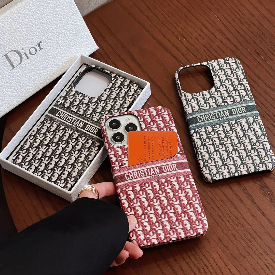 Classic Embossed Card Holder Case