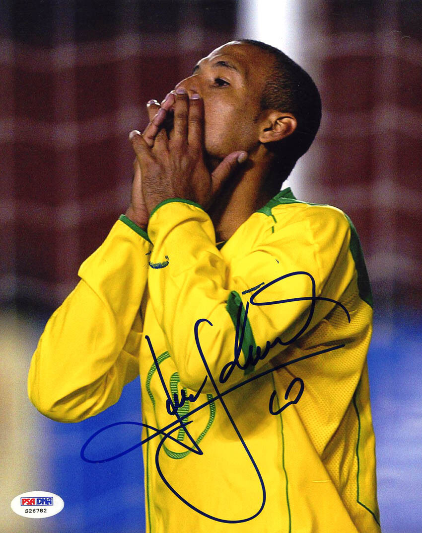 Luis Fabiano SIGNED 8x10 Photo Poster painting Brazil Sao Paulo *VERY RARE* PSA/DNA AUTOGRAPHED