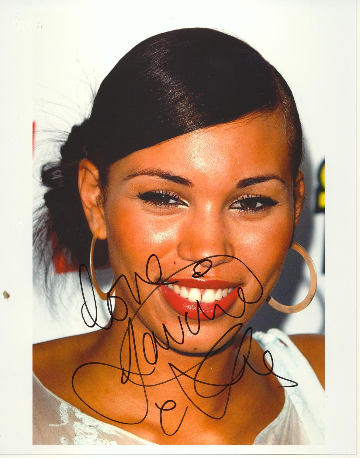 Javine Hylton Autograph Signed 10x8 Photo Poster painting AFTAL [9048]