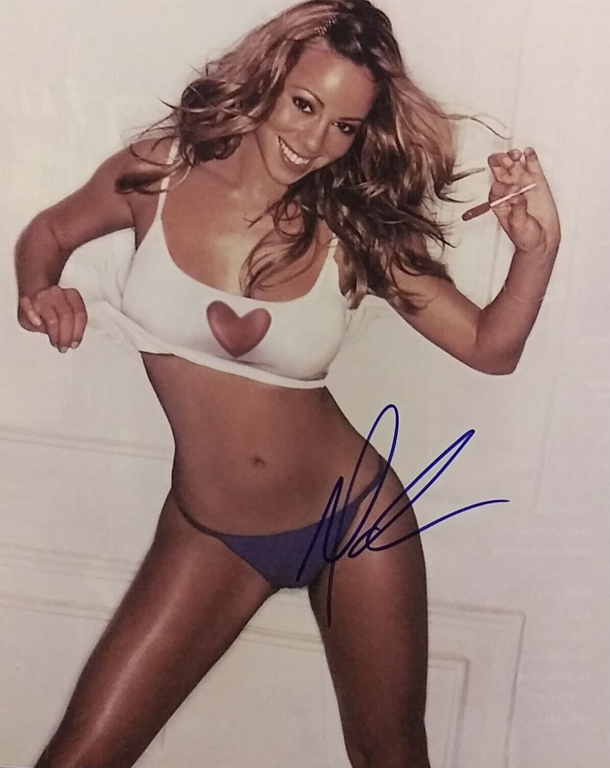 Mariah Carey signed 8x10