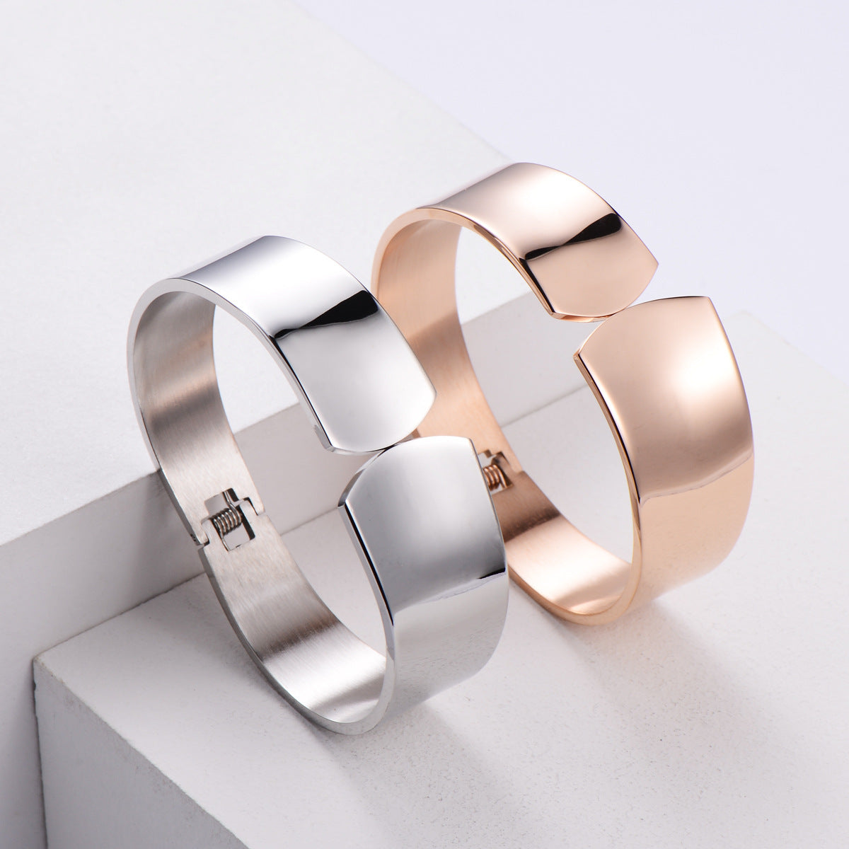 Unisex Minimalist Metal Wave Titanium Steel Polishing Bangles