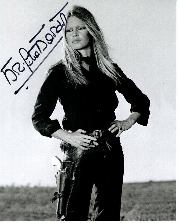 BRIGITTE BARDOT signed THE LEGEND OF FRENCHIE KING LOUISE 8x10 Photo Poster painting