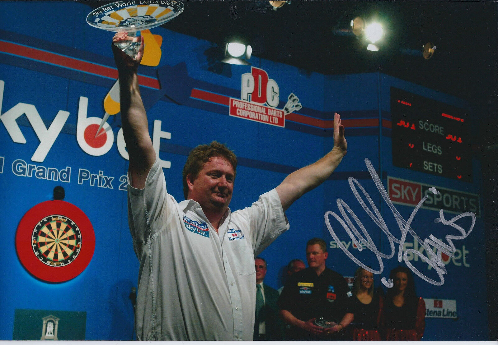 Colin JAWS LLOYD Signed 12x8 Autograph Photo Poster painting AFTAL COA DARTS World Matchplay