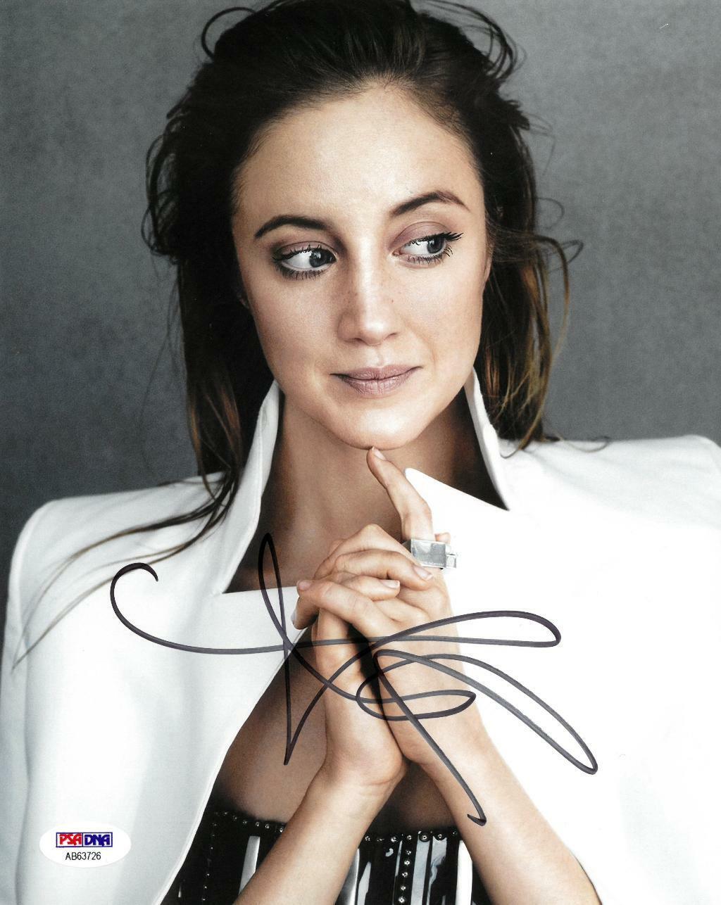 Andrea Riseborough Signed Authentic Autographed 8x10 Photo Poster painting PSA/DNA #AB63726