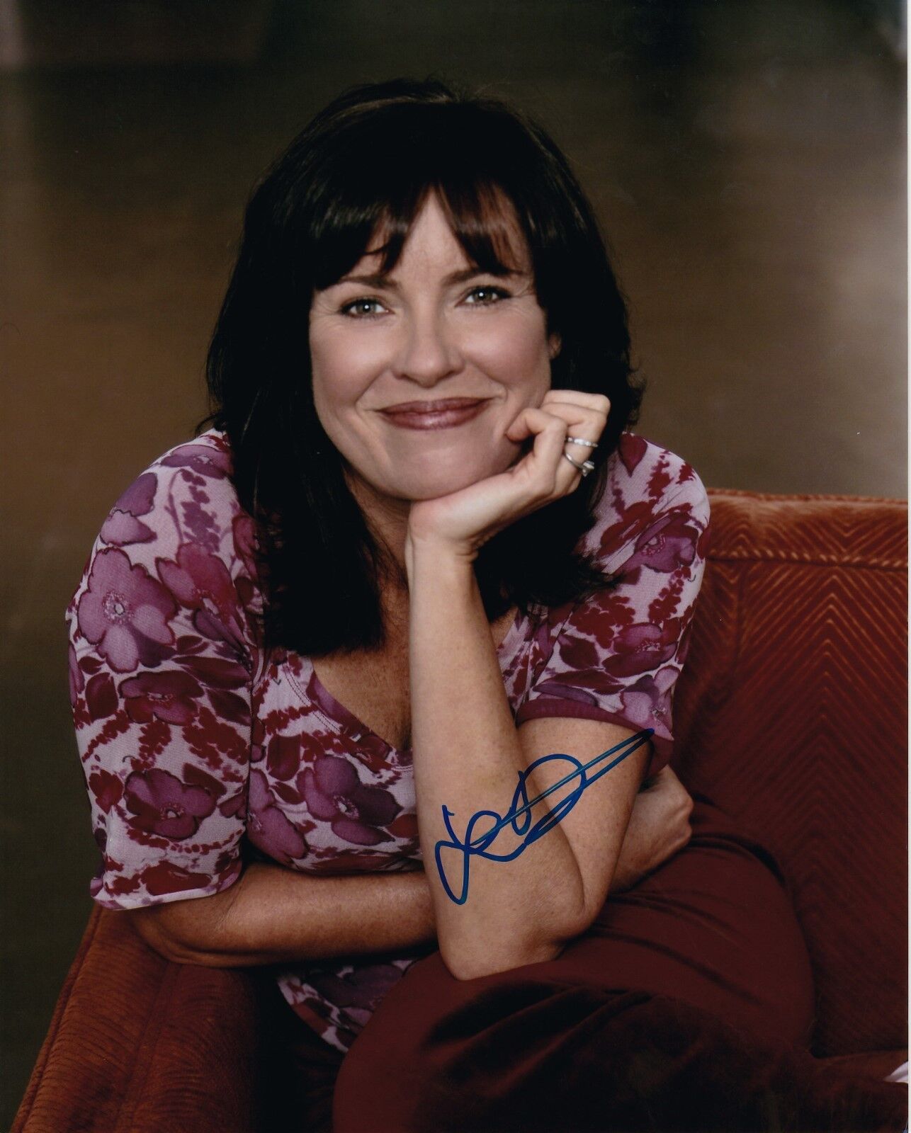 LISA DARR hand-signed ELLEN 8x10 w/ uacc rd coa BEAUTIFUL COLOR CLOSEUP PORTRAIT