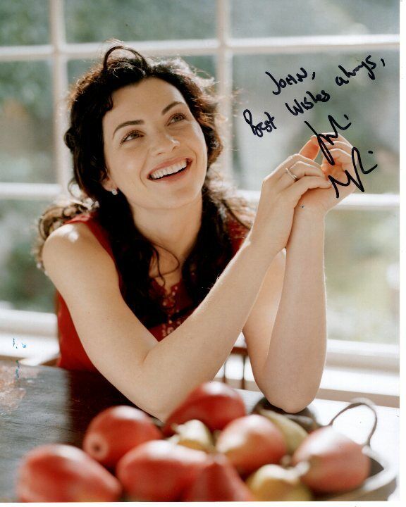 JULIANNA MARGULIES Autographed Signed THE GOOD WIFE ALICIA Photo Poster paintinggraph - To John