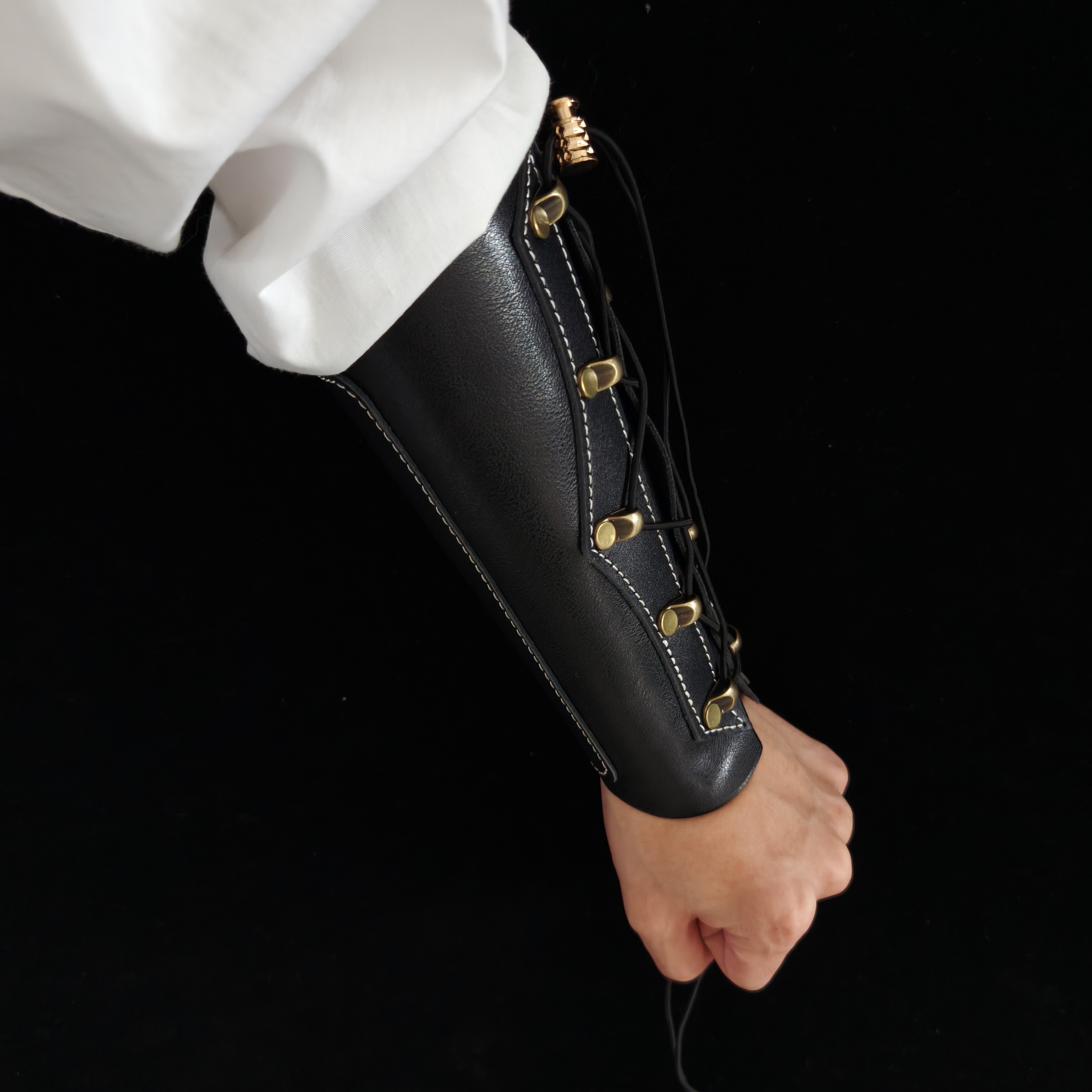 Bestpropreplica Wrist brace for Hidden Blade