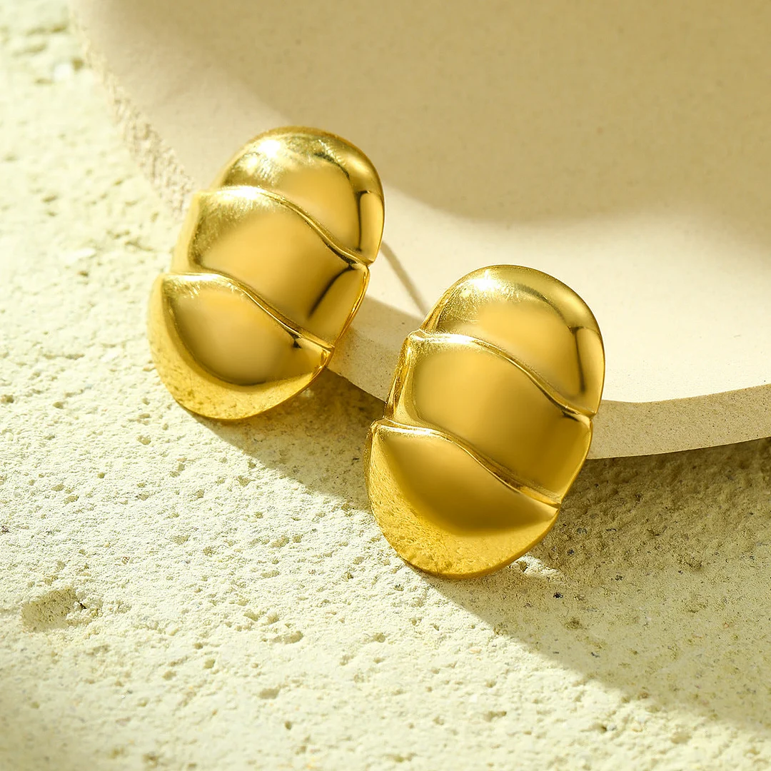 Simple And Elegant 18K Gold Polished Stainless Steel Hollow Texture Earrings
