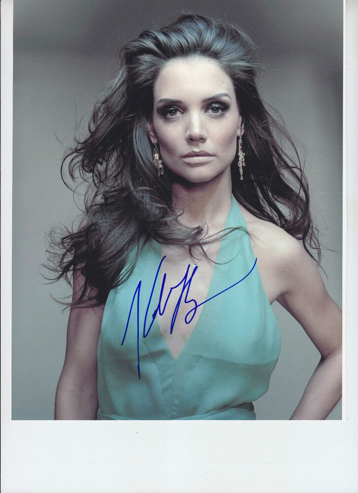 Katie Holmes - SIGNED 8X10