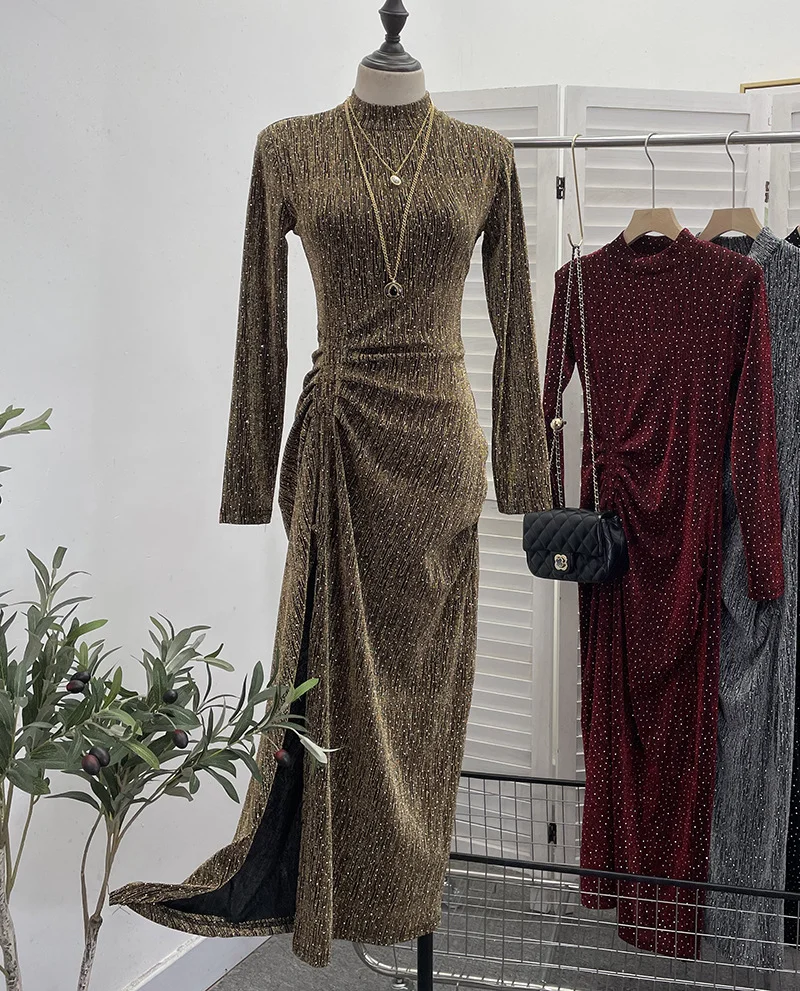 Uveng Design Sexy High Open Fork Folded Small Squint Dress Half-High Collared Shoulder Dress 8872