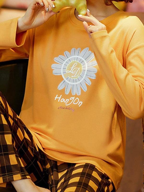 Sweet Yellow Daisy Print Loose Pajamas Suit