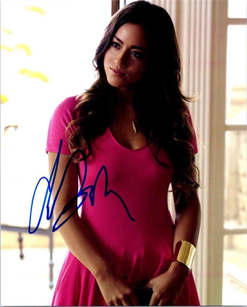 Chloe Bennet 8x10 Signed Autographed Photo Poster painting Picture with COA