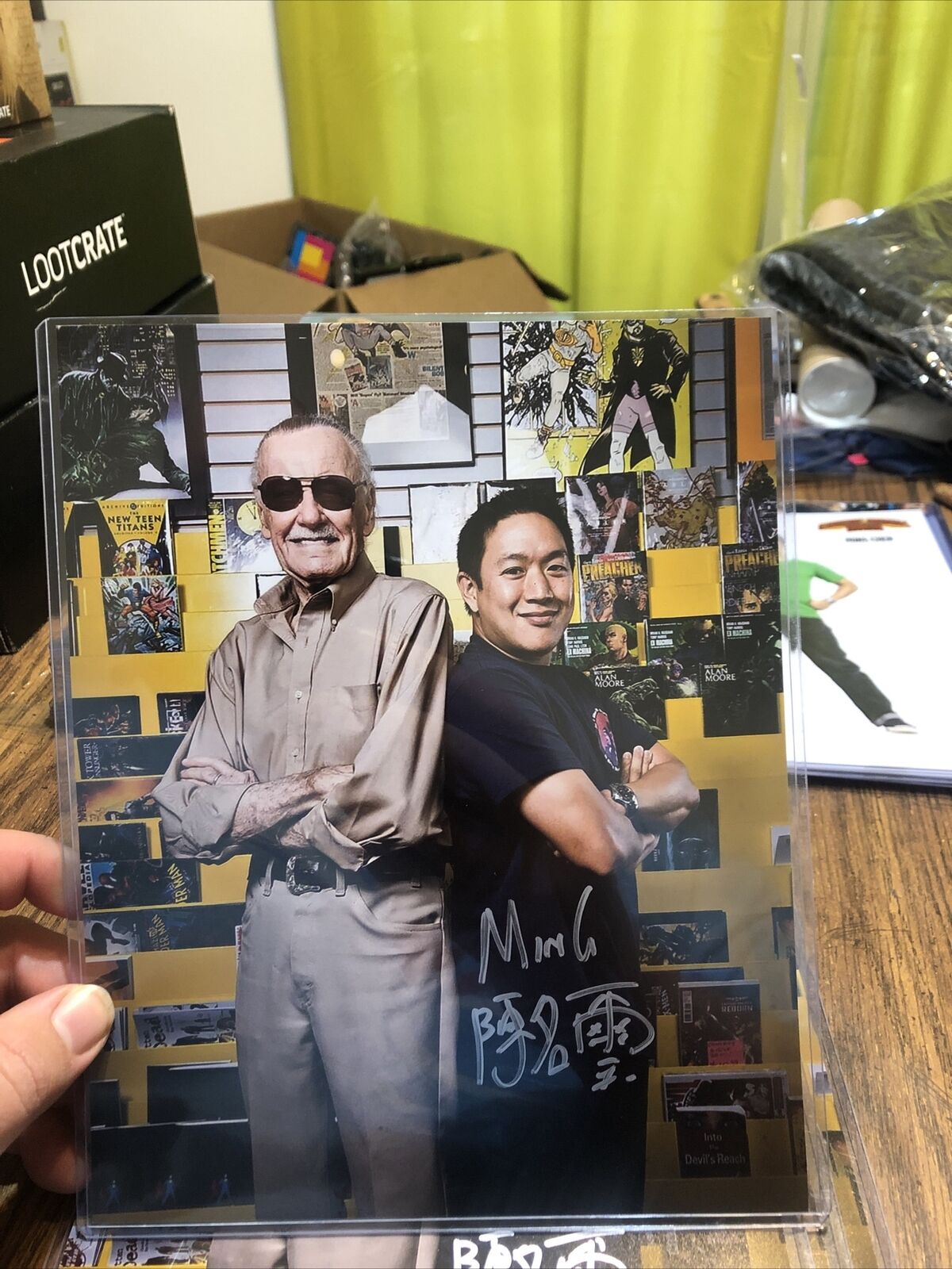 Ming Chen signed autographed 8x10 Photo Poster painting! AMC Comic Book Men COA 3