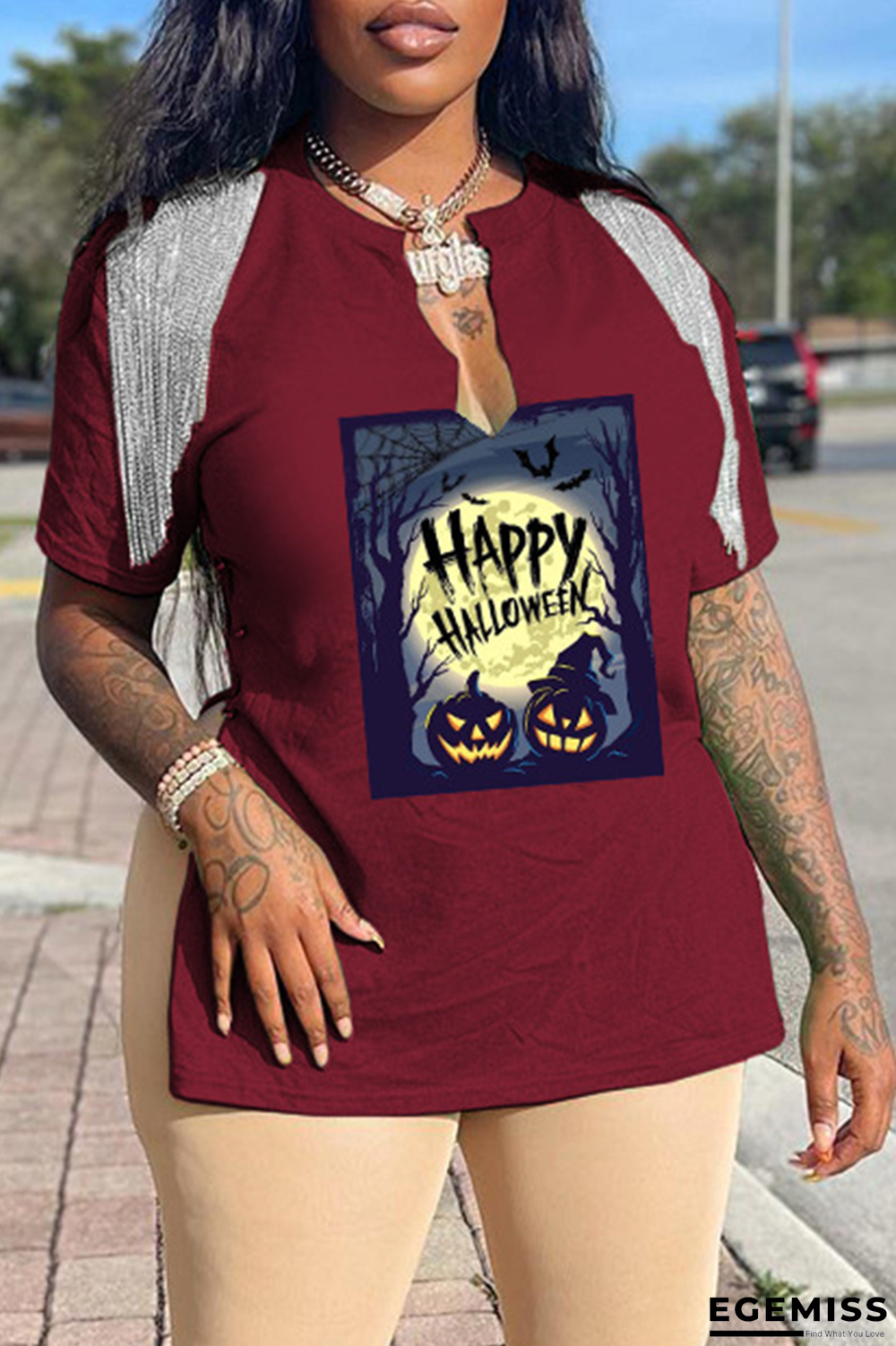Burgundy Street Print Tassel V Neck T-Shirts | EGEMISS