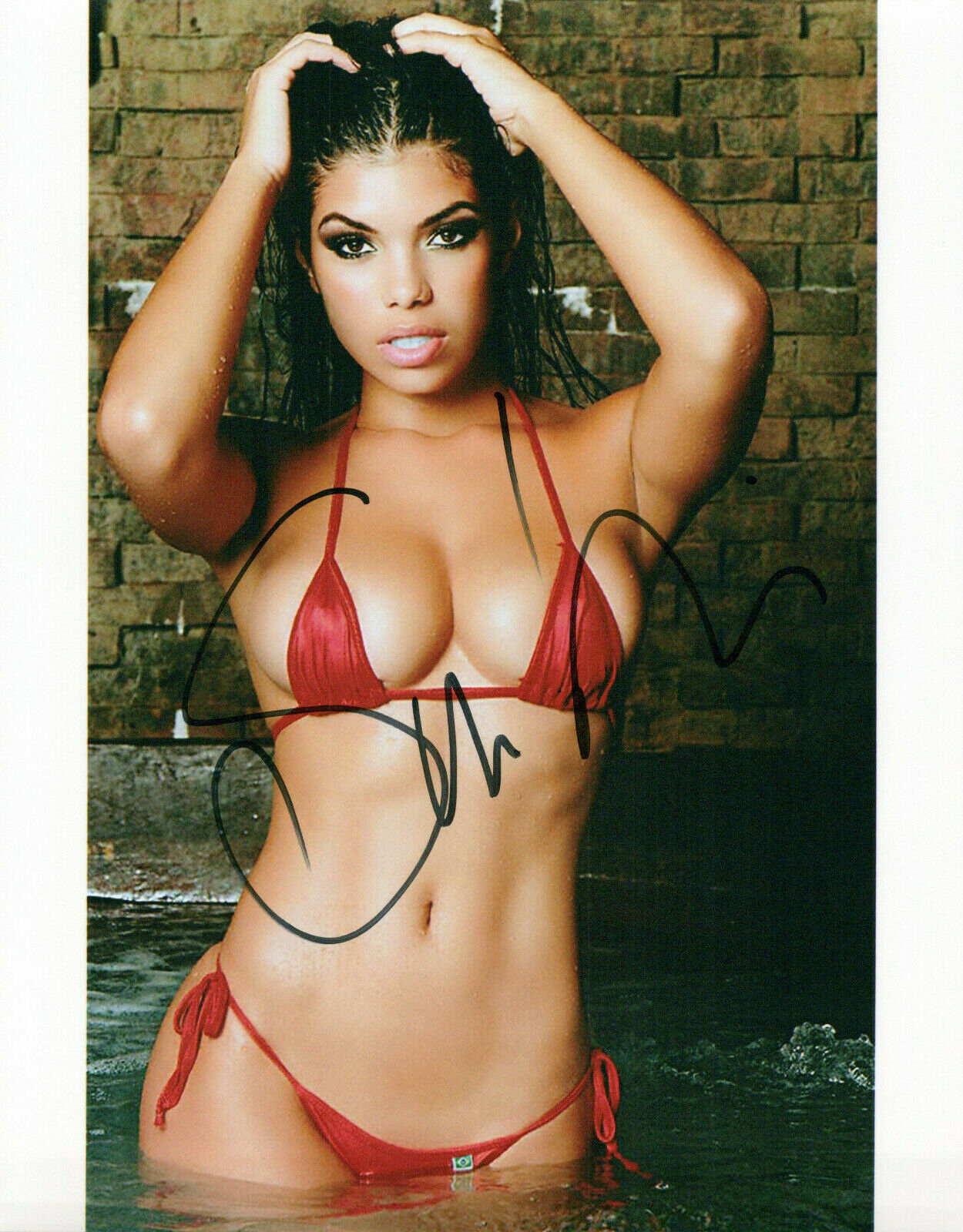 Suelyn Medeiros glamour shot autographed Photo Poster painting signed 8x10 #8 model