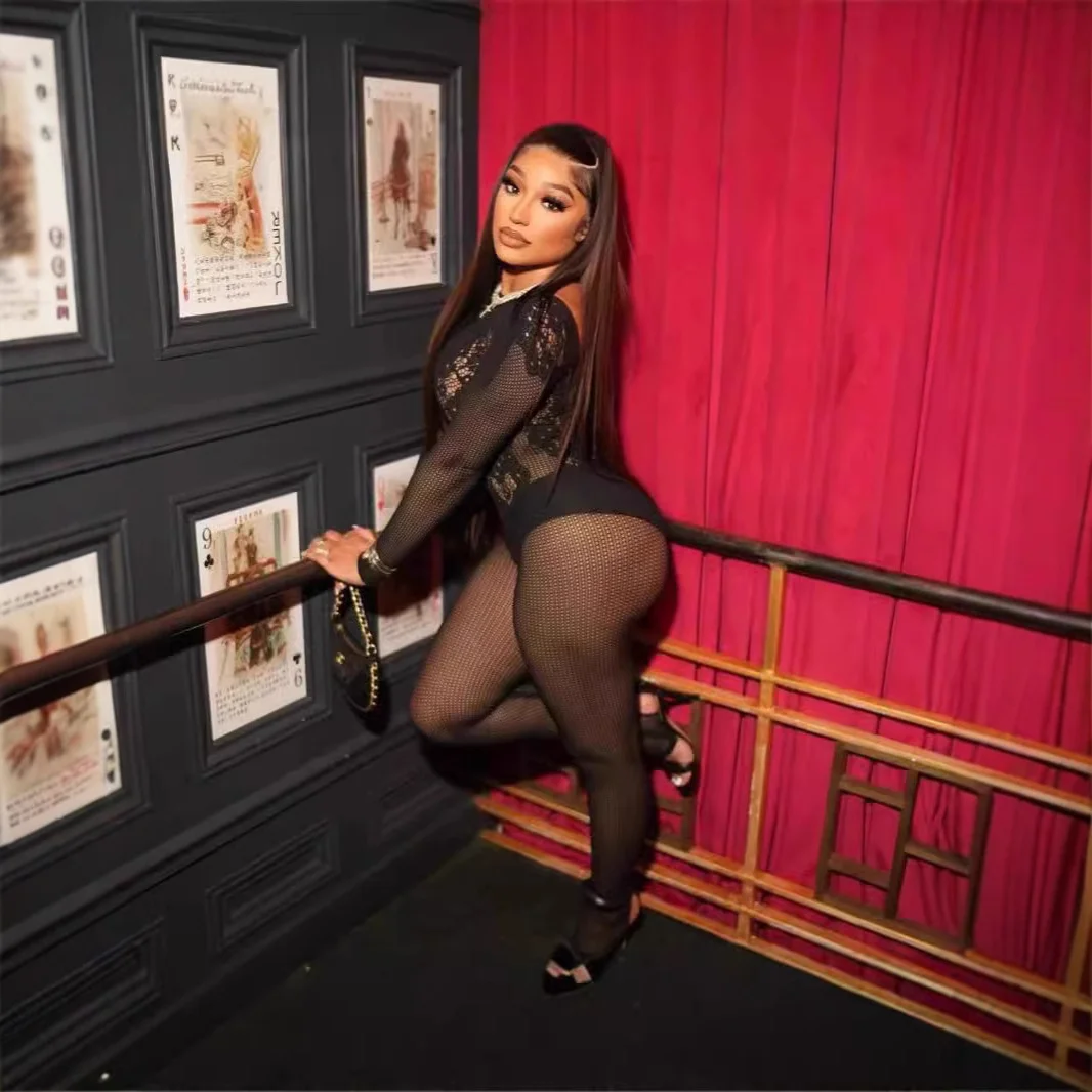 Uveng Uveng Solid-Color Round-Necked Bareback-Repair Sexy Perspective Long-Sleeved Knitting Trousers