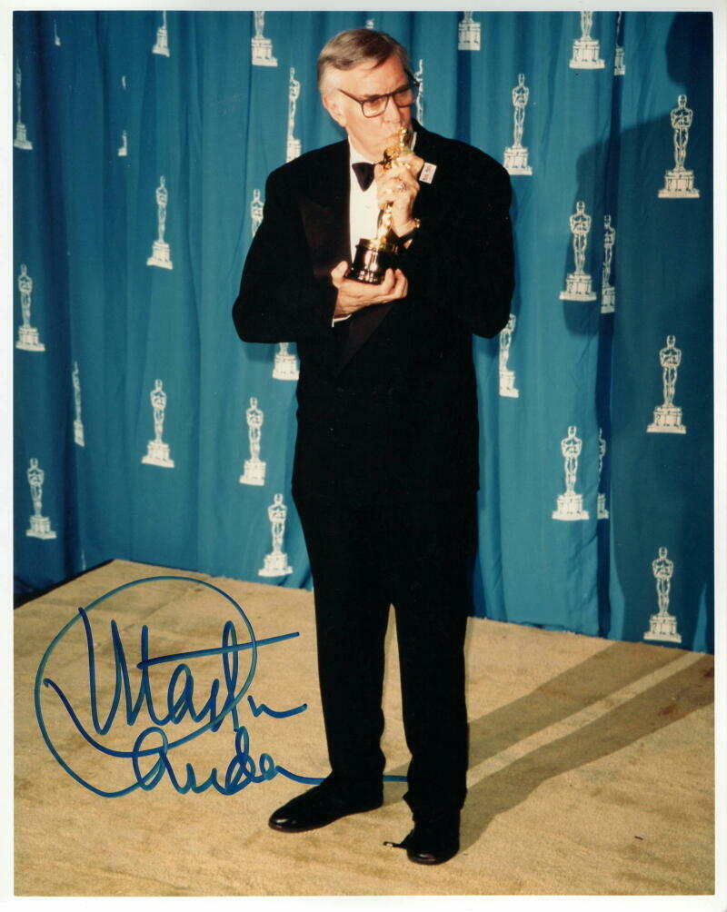 MARTIN LANDAU SIGNED AUTOGRAPH 8X10 Photo Poster painting - NORTH BY NORTHWEST STAR W/ HIS OSCAR