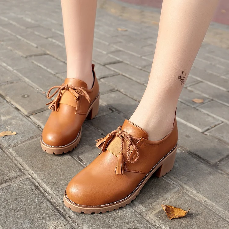 Tan Round Toe Lace-up Block Heel Oxfords Vdcoo