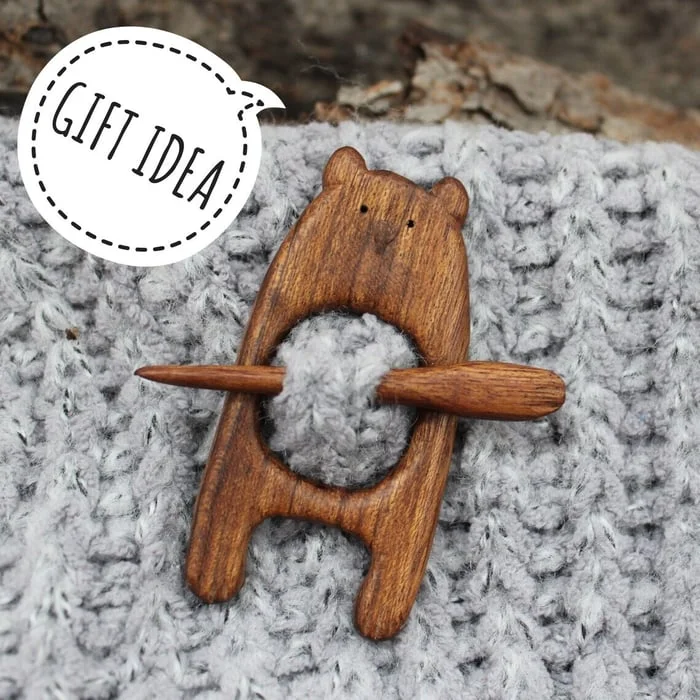 🔥LAST DAY 70% OFF🔥Brooch pin with wooden animal pattern (sweater clip)