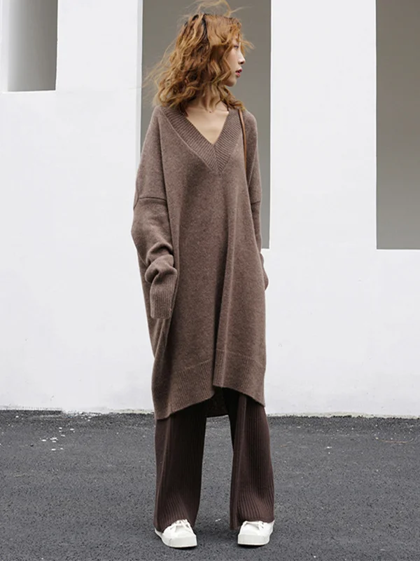 Stylish Long Sleeves Loose Solid Color V-Neck Sweater Dresses