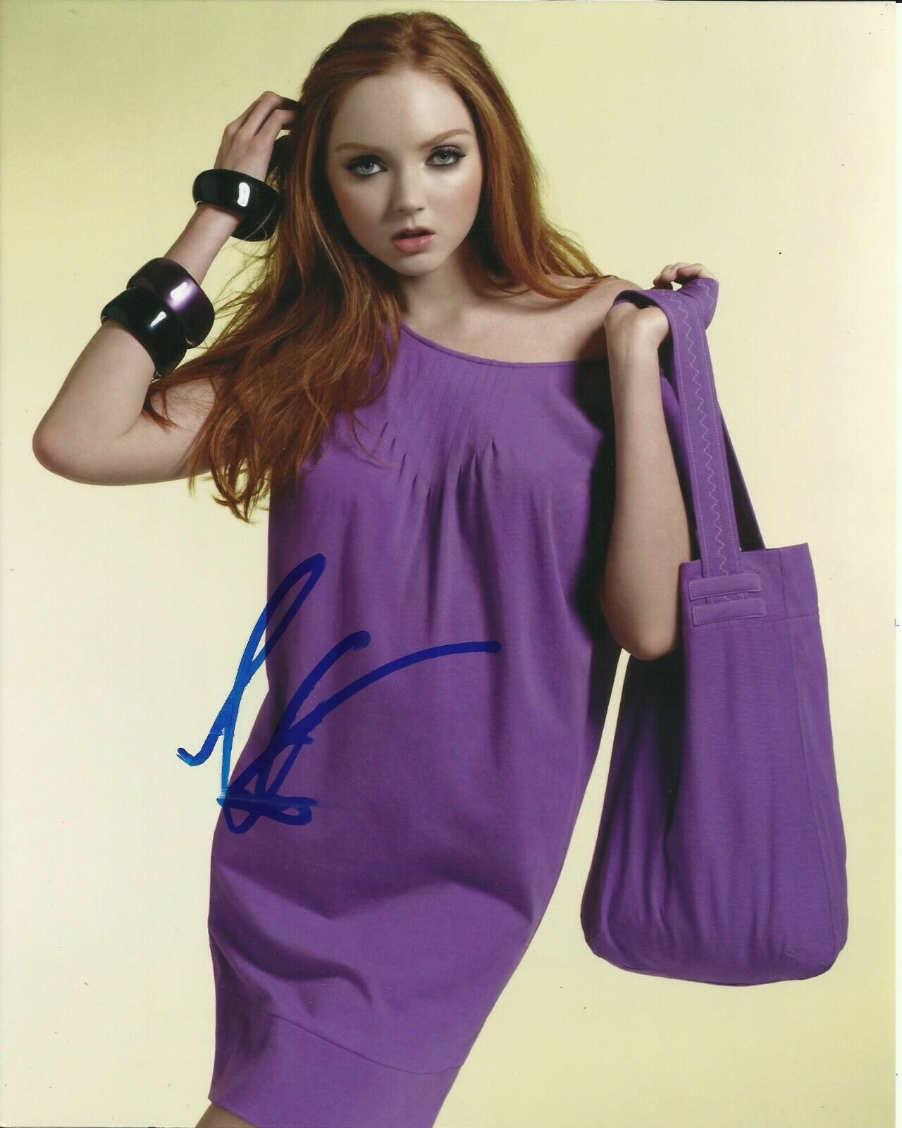 LILY COLE SIGNED SEXY Photo Poster painting UACC REG 242 FILM AUTOGRAPHS