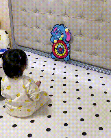 Brinquedo Infantil Jogo de Dardos Com Alvo Magnético Criança +3 Anos 40,5cm  Diâmetro 6 Dardos Atrio - Baby&Kids