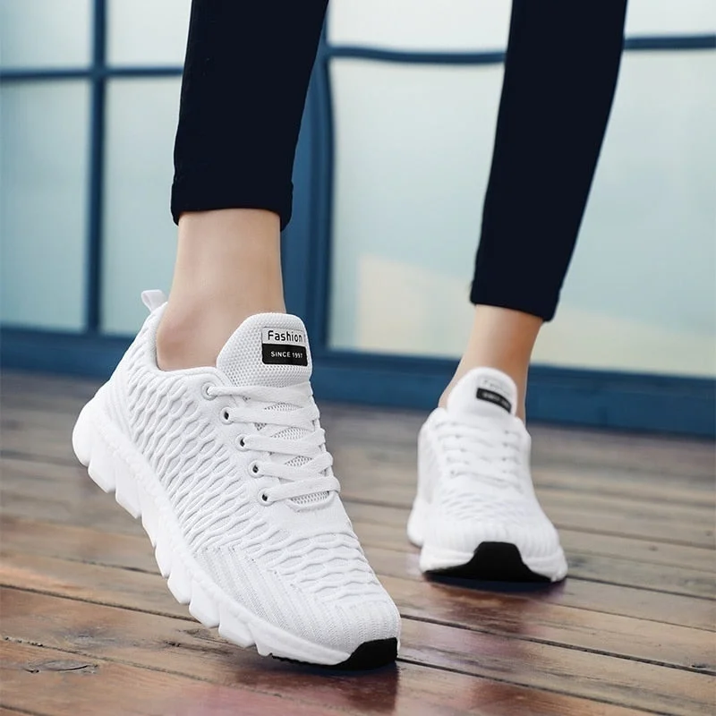 Womens Casual Running Shoes Breathable 2020 Knit Sneakers for Ladies Ultra Lightweight Sports Shoes Tennis Shoes Woman Sneakers