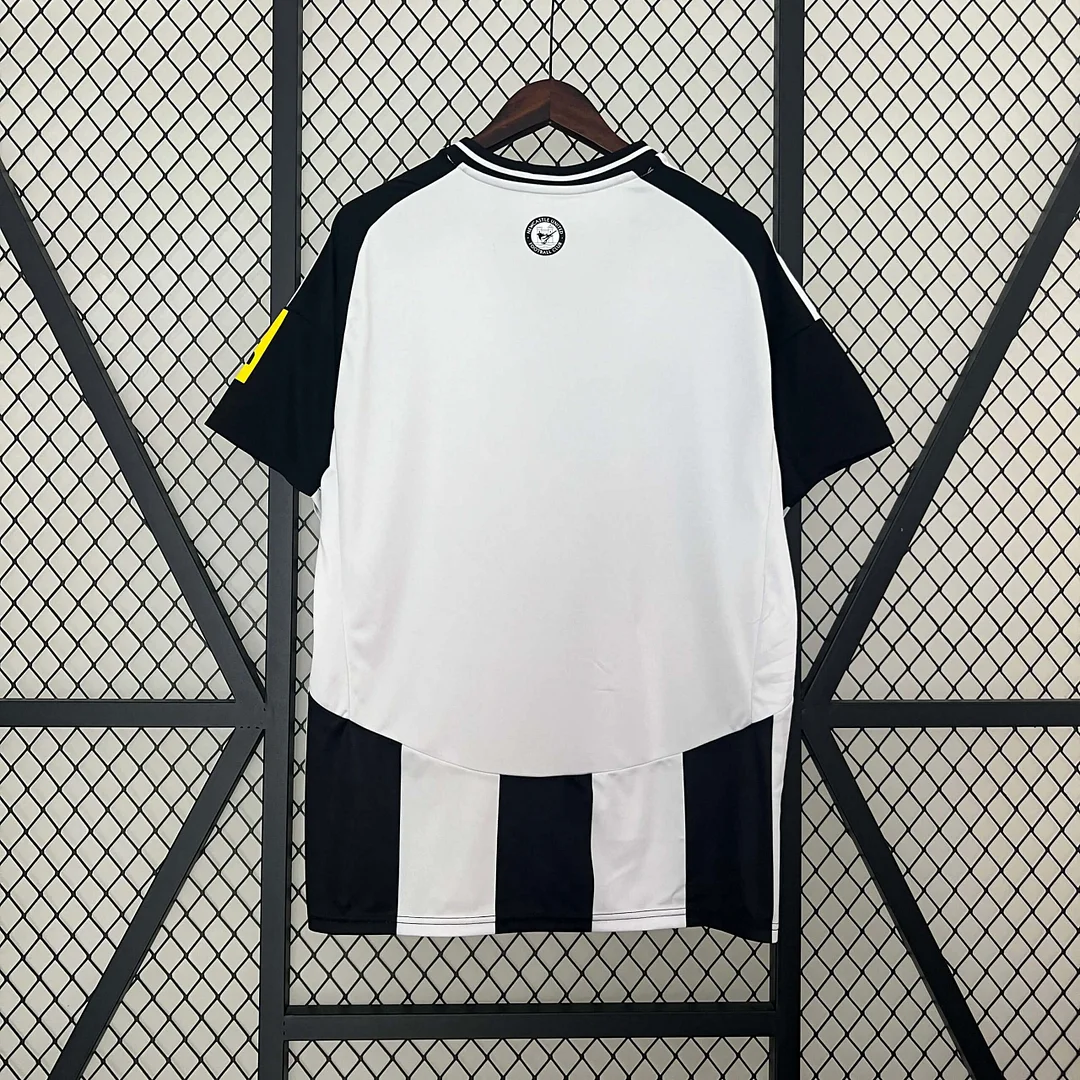 2024/2025 Newcastle United Home Soccer Jersey 1:1 Thai Quality