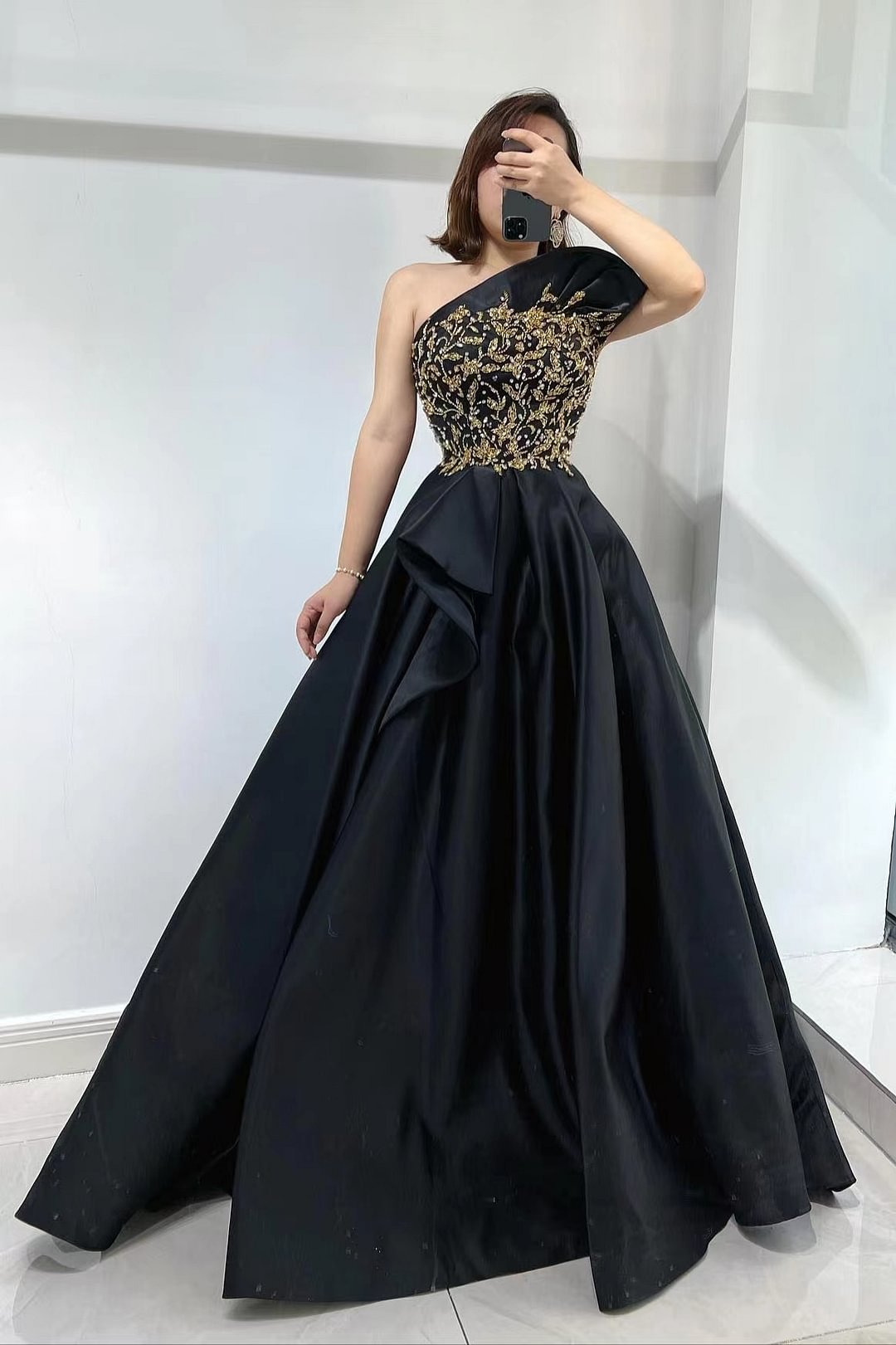 Gorgeous Black Strapless Sleeveless Beadings Evening Dress With One Shoulder Slit ED0391