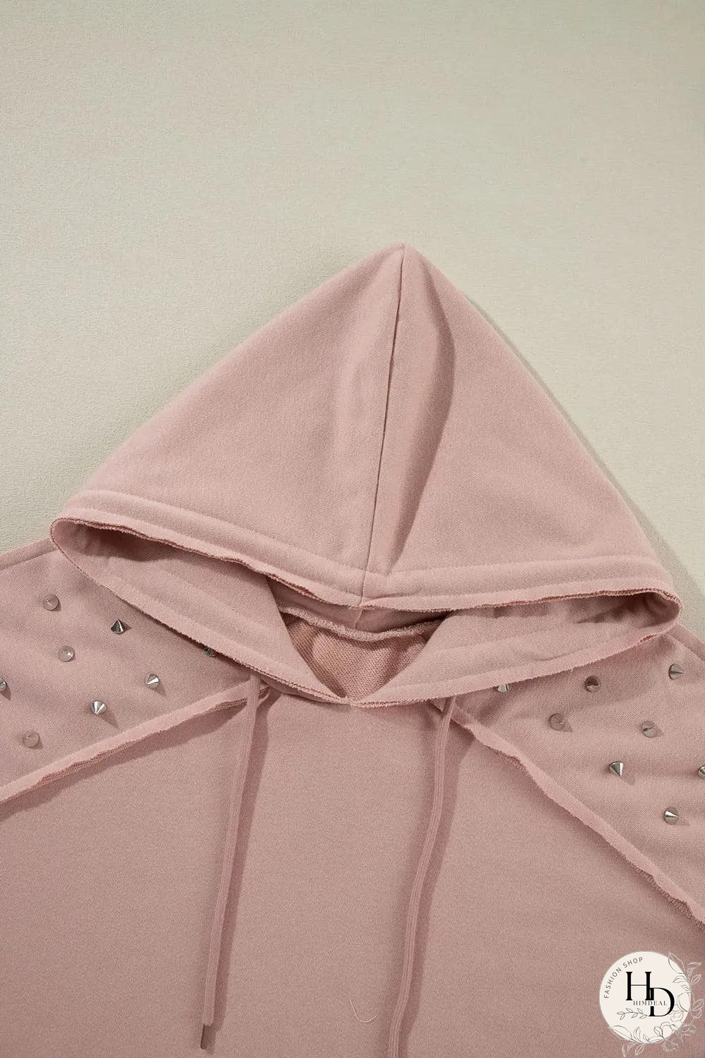 Fushia Solid Color Rivet Stud Raglan Sleeve Hoodie with Pocket