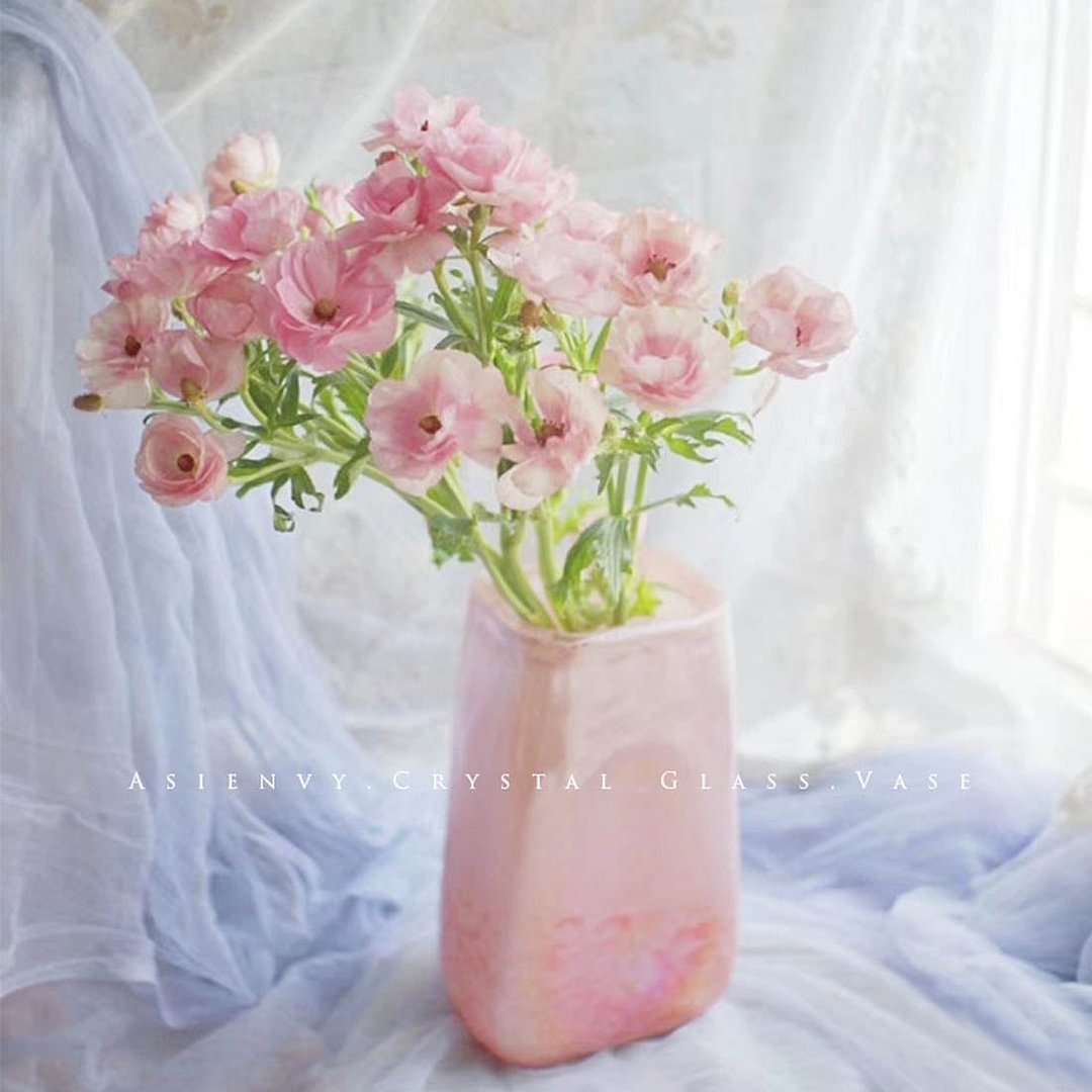Gradient Pearlescent Vase