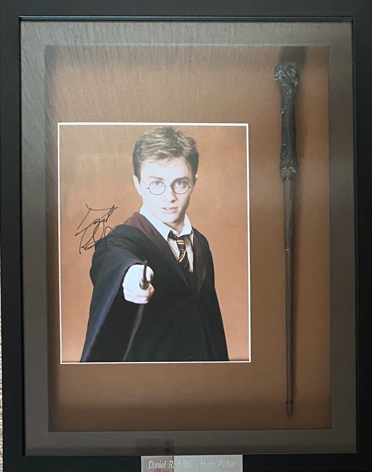 Daniel Radcliffe Genuine Hand Signed Harry Potter Photo Poster painting Framed With Wand, Proof