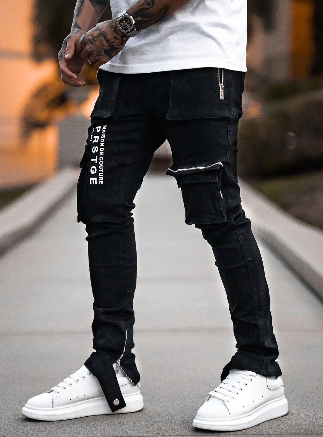 Couture Cargo Jeans in Black