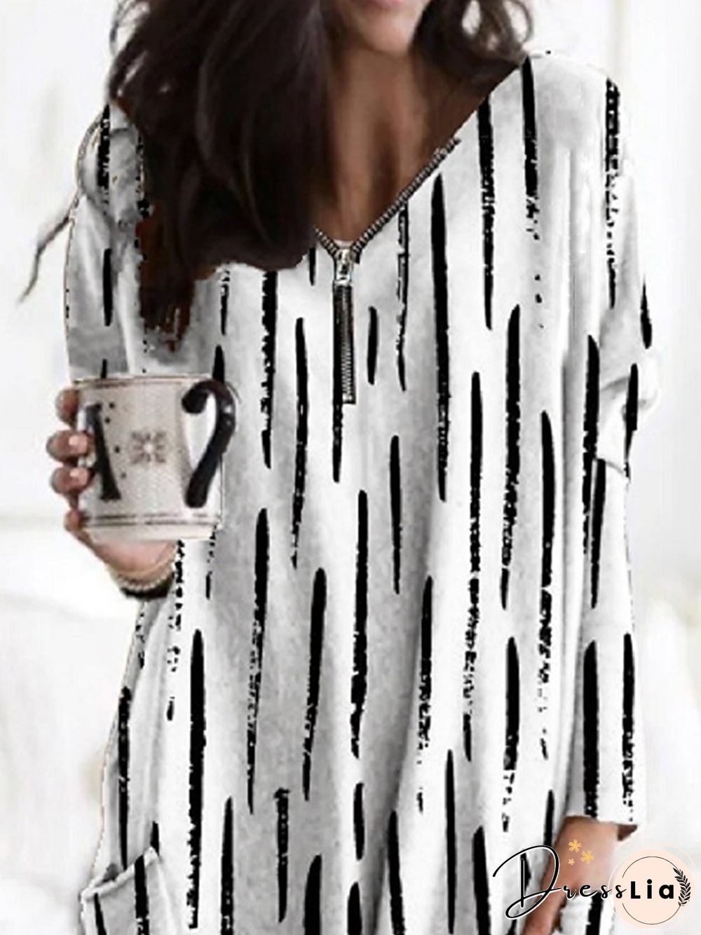 White Striped Casual V Neck Tops