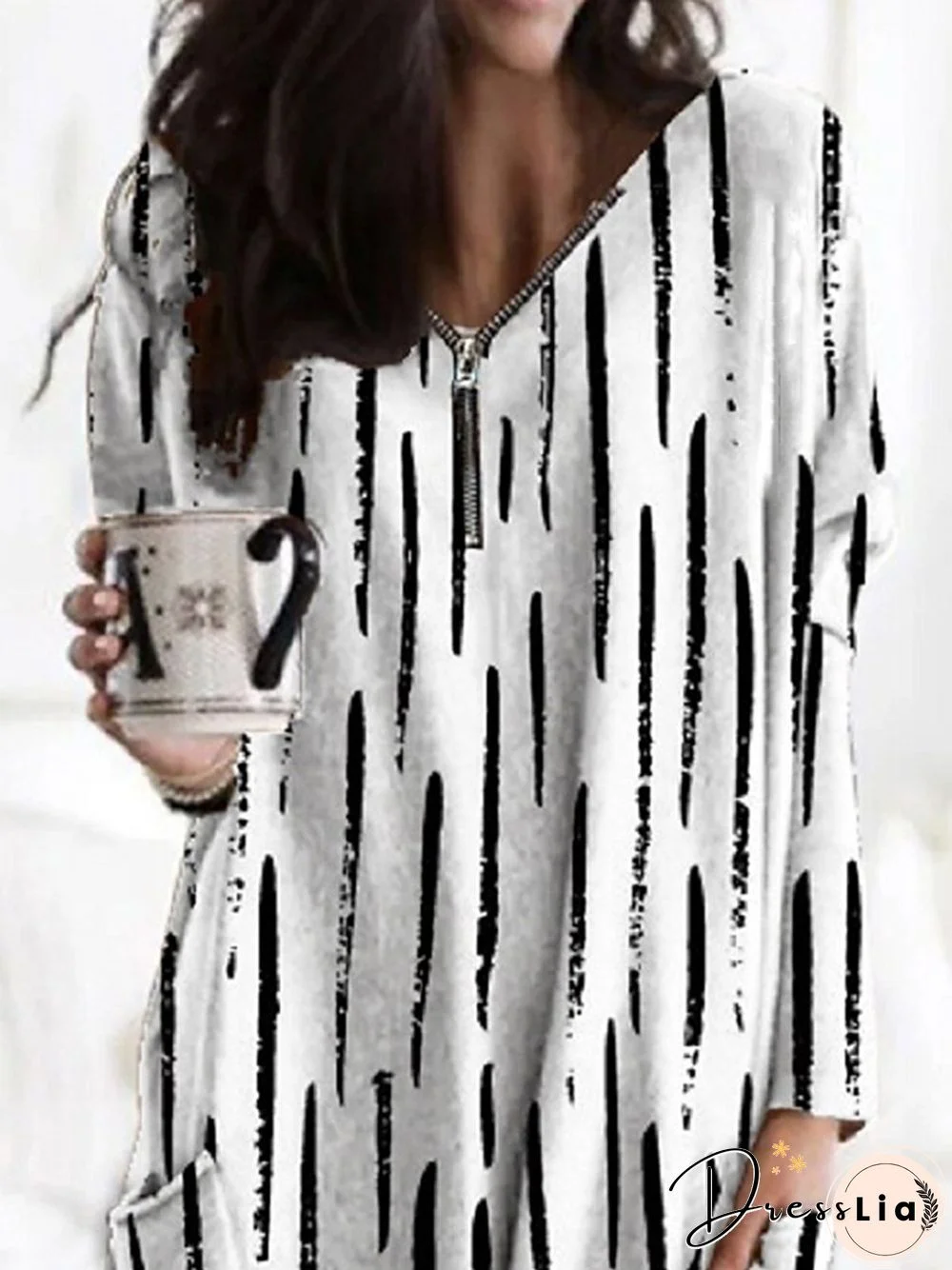 White Striped Casual V Neck Tops